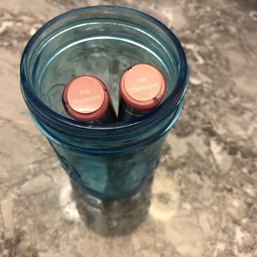 SeneGence Lipsense
